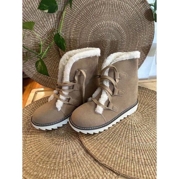 Women’s size 39 boots new - Picture 1 of 10